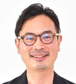 朝霧 重治氏