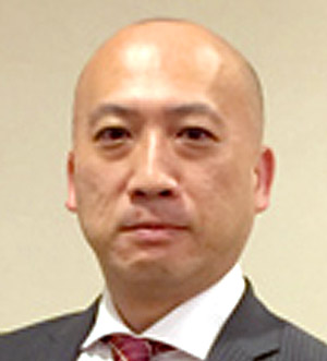 西村 栄作氏
